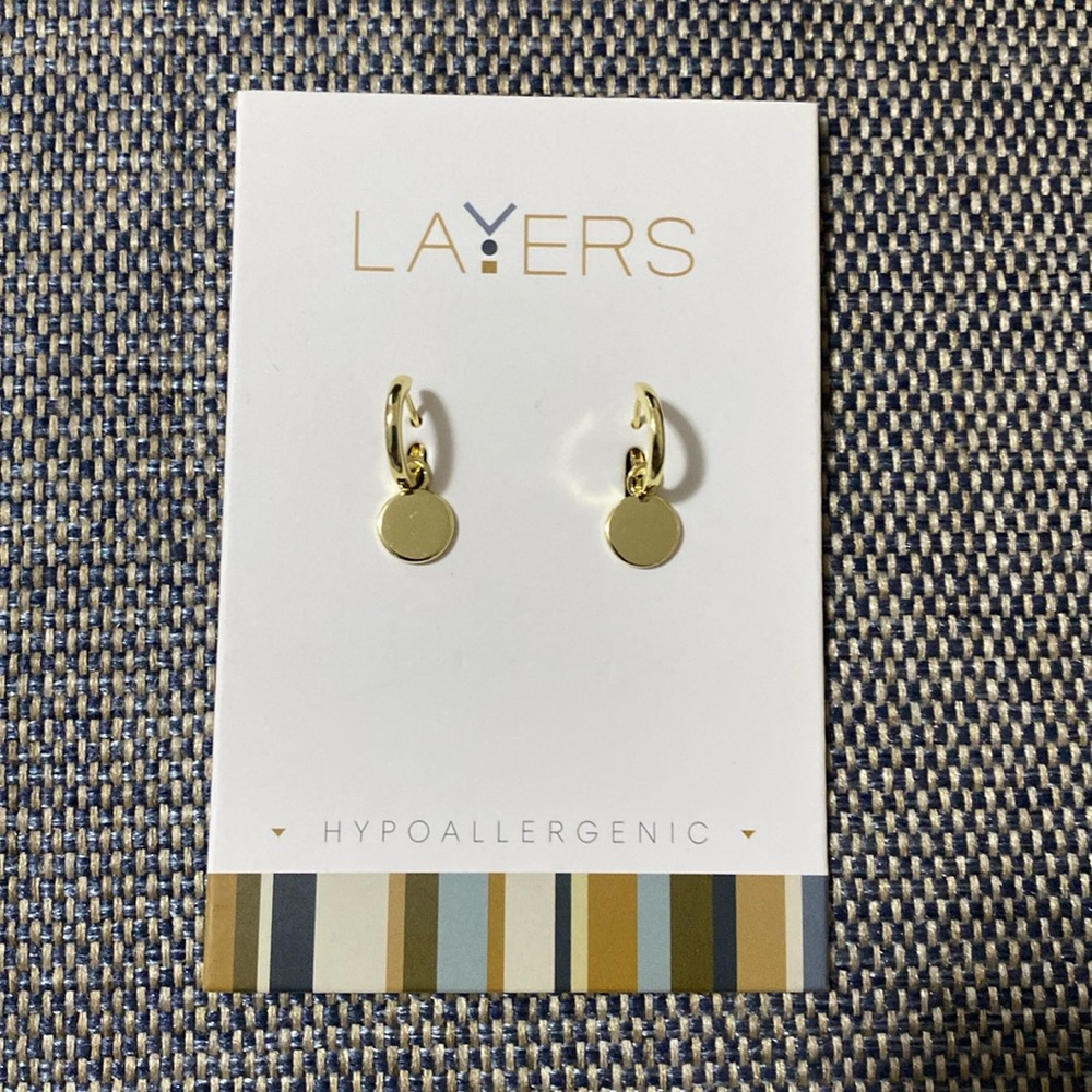 NWT small gold earrings